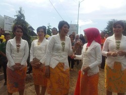 Gadis Cantik Pantura Ini Menanti Blusukan Jokowi di Brebes