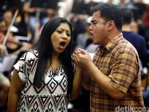 Gladi Resik Jelang Opera Klasik Carmen