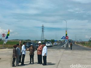 Jokowi: Proyek Tol Batang-Semarang Dimulai Lagi Mei