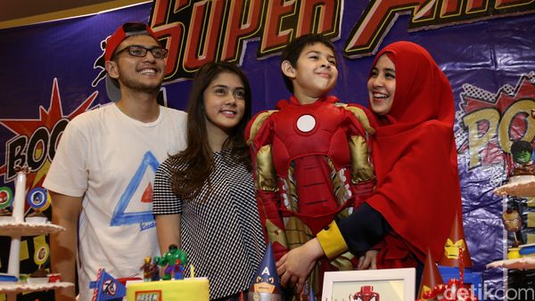 Risty Tagor dan Rifky Balweel Rayakan Ultah Anak Bersama