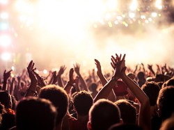 Viral Kerumunan Konser, Ini Alasan Superglad Terima Tawaran Manggung