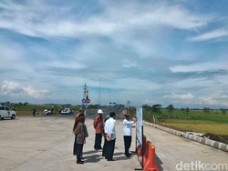 Jokowi: Tanpa Tol dan Jalur Kereta, Barang akan Jadi Mahal