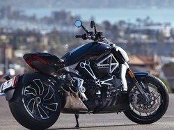 Ducati XDiavel S Resmi Jadi Motor Tercantik 2016