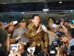 Naik Turun Elektabilitas Ahok Digoyang Sumber Waras dan Reklamasi