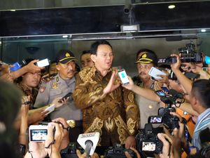 Ahok Merasa Kesal Terus Diganjal: Kalau Mau Jadi Gubernur, Ambil Aja Deh Ahok Merasa Kesal Terus Diganjal: Kalau Mau Jadi Gubernur, Ambil Aja Deh