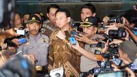 Ahok 12 Jam Diperiksa KPK