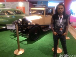Kecintaan Jikun /rif dengan Mobil Klasik