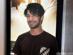 Sembuh dari Sakit, Reza Rahadian Ingin Liburan ke Jepang dan Wakatobi