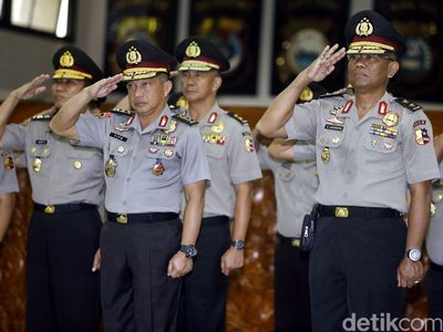 20 Pati Polri Naik Pangkat