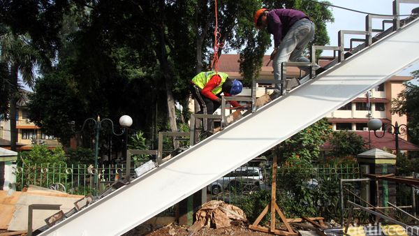 JPO Tebet untuk Kenyamanan Pejalan Kaki