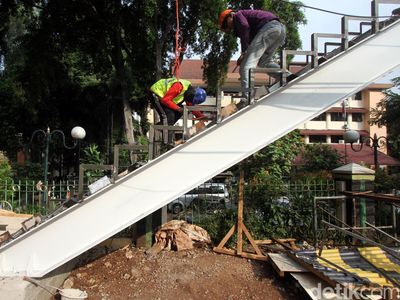 JPO Tebet untuk Kenyamanan Pejalan Kaki