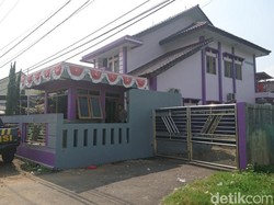 Ini Rumah Pribadi Bupati Subang Ojang, Bercat Ungu dan Disegel KPK