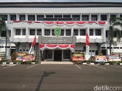 KPK Geledah Kantor Bupati Subang