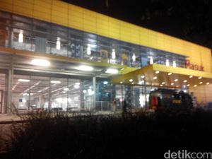 Situasi IKEA Alam Sutera Aman, Pengunjung Diperbolehkan Masuk Kembali