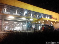Situasi IKEA Alam Sutera Aman, Pengunjung Diperbolehkan Masuk Kembali
