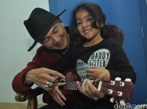 Anak Sheila Marcia Nangis Berpisah dengan Anji