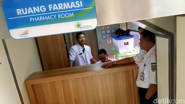 Melihat Gerbong Kereta Medis Pertama di Indonesia