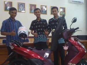 Tiga Pemuda Ciptakan Alat Anti Maling Motor dan Paksa Pengendara Pakai Helm