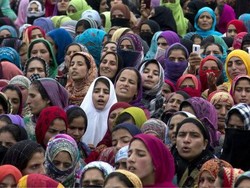 Mengapa Para Istri India Banyak yang Bunuh Diri?