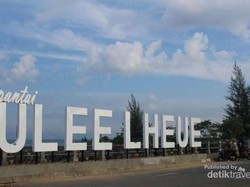 Potret Pantai Ulee Leue di Banda Aceh yang Kian Cantik