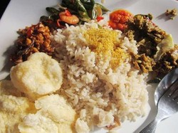Mampir ke Serambi Mekkah? Jangan Lupa Sarapan Bu Guri!