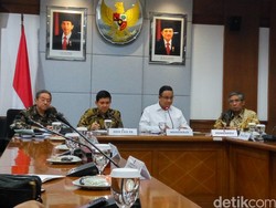 Sejumlah Menteri Rapat Bahas Pengalihan Tenaga Pendidik dari Daerah ke Pemprov