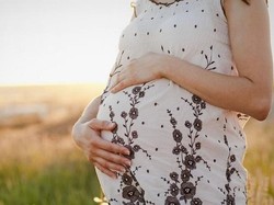 5 Pantai Cantik untuk Foto Maternity Shoot
