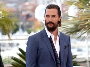 Curhat soal Kematian Ayahnya, Matthew McConaughey Dulang Kritik