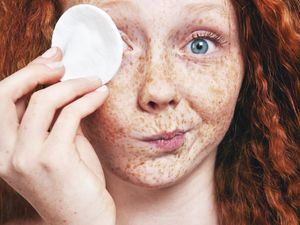 Peneliti Temukan Jutaan Bakteri Berbahaya dan Mematikan di Produk Makeup