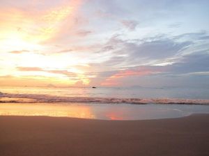 Bagaimana Pantai Anyer Bisa Dikuasai Perorangan?