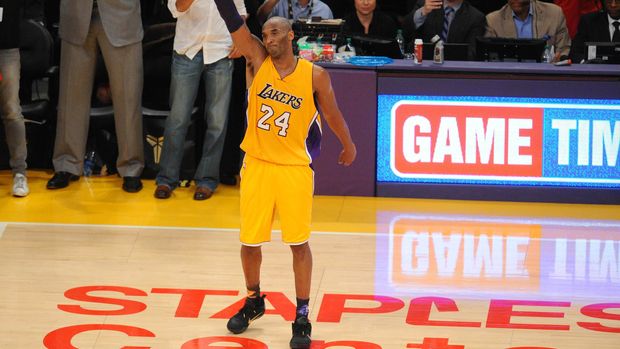 Kobe Bryant menggunakan nomor 8 dan 24 selama memperkuat LA Lakers selama 20 tahun.