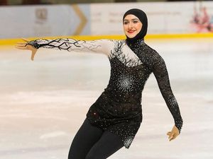Zahra Lari, Hijabers UAE yang Populer di Kompetisi Ski Es Internasional
