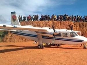 Pesawat Ringan Jatuh di Papua Nugini, 12 Orang Tewas