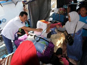 Melihat Manusia Perahu di Luar Batang Melihat Manusia Perahu di Luar Batang