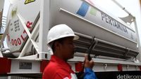 Pertamina Suplai LNG Dengan Truk