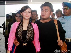Zaskia Gotik Kini Pede Dites Pancasila