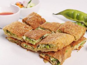 Petai Hingga Klepon Jadi Isian Unik Martabak (1)