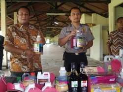 Polda Jabar Ungkap Perdagangan Produk Makanan Impor Ilegal di Bandung