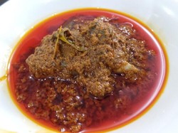 Sedapnya Itik yang Bermandi Rempah Lengkap