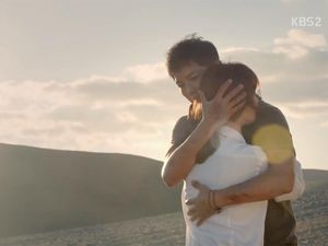 Fakta Drama Korea Descendants Of The Sun, dari Cinlok hingga Cerai Fakta Drama Korea Descendants Of The Sun, dari Cinlok hingga Cerai