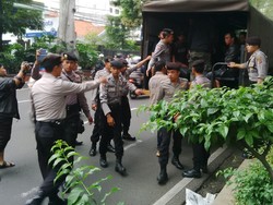 Dianggap Salahi Aturan, Demo Pedagang Purnawarman di Balai Kota Dibubarkan