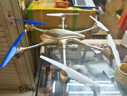 Penjual Drone di Mangga Dua Kantongi Omzet Rp 100 Juta/Bulan