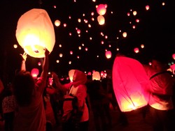 Seribu Lampion Hiasi Langit Kota Wisata Batu