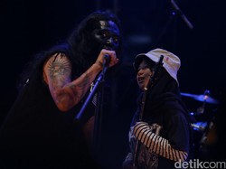 Hari Kedua Hammersonic 2016 Diwarnai Hujan Deras