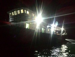 TNI AL Tangkap Kapal Pancing Tak Berizin yang Bawa 13 WNA di Perairan Kepri