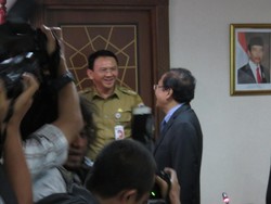 Tak Khawatir Moratorium Reklamasi Digugat, Ahok: Rizal Ramli Lebih Gila!