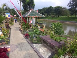 Di Malang, Bantaran Sungai Terbengkalai Diubah Jadi Taman Cantik Seperti ini