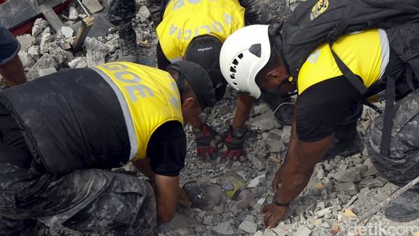 Korban Tewas Gempa Ekuador Jadi 262 Orang