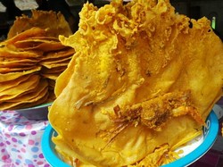 Main ke Pantai Gandoriah, Jangan Lupa Jajan Rakik dan Sala Lauak