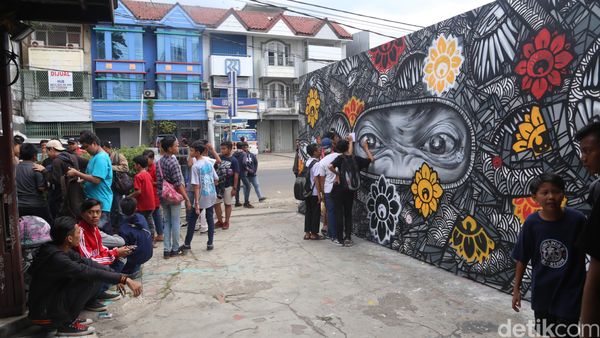 Kolaborasi Sama Sama Darbotz Bareng 22 Street Artist di Garduhouse